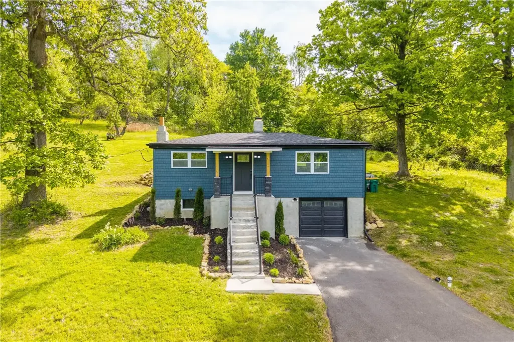 933 Boyce Road , South Fayette