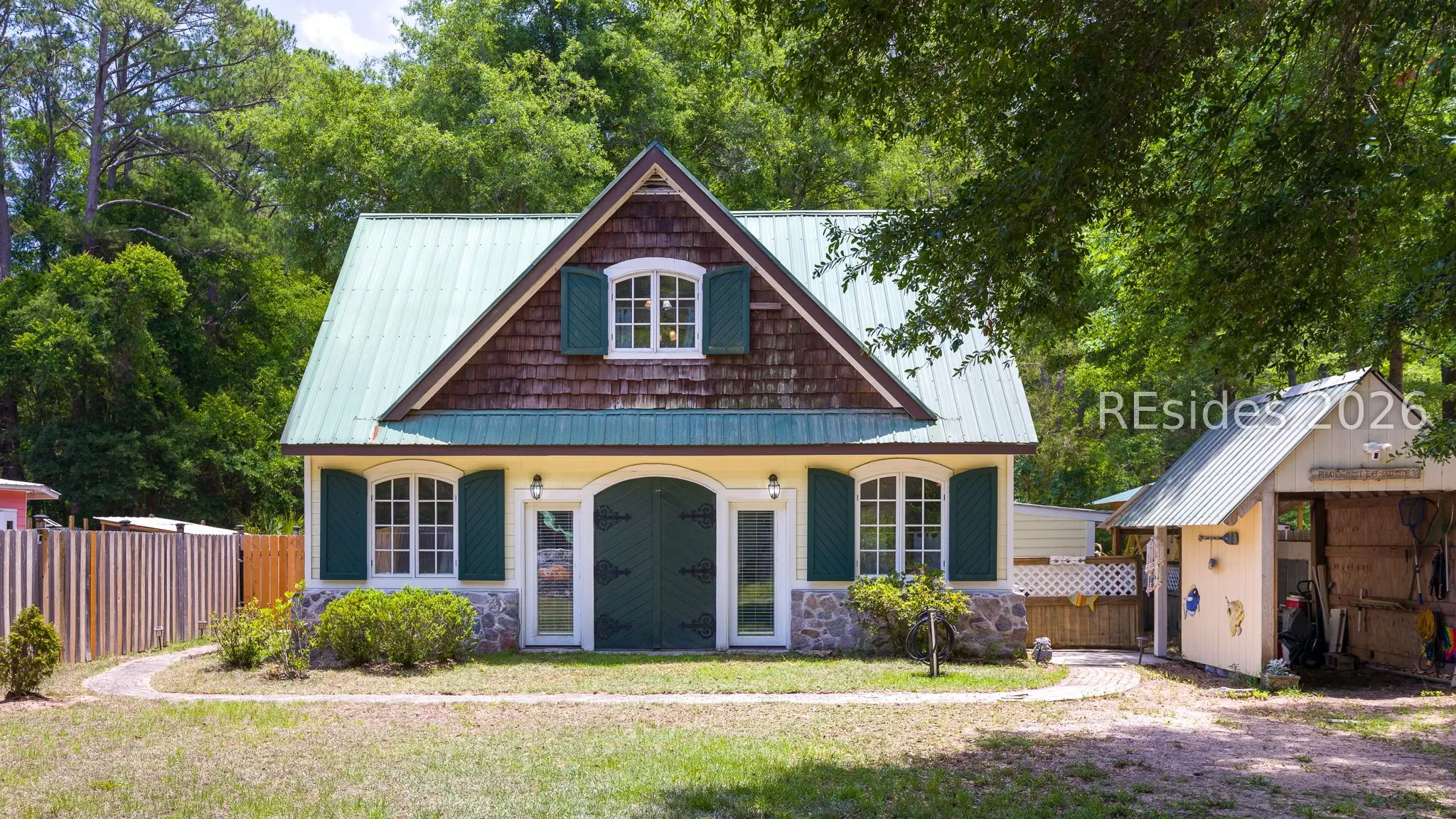 Photo of Listing #509526