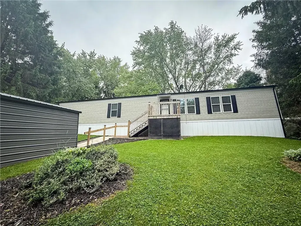 308 Nickel Lane, Center