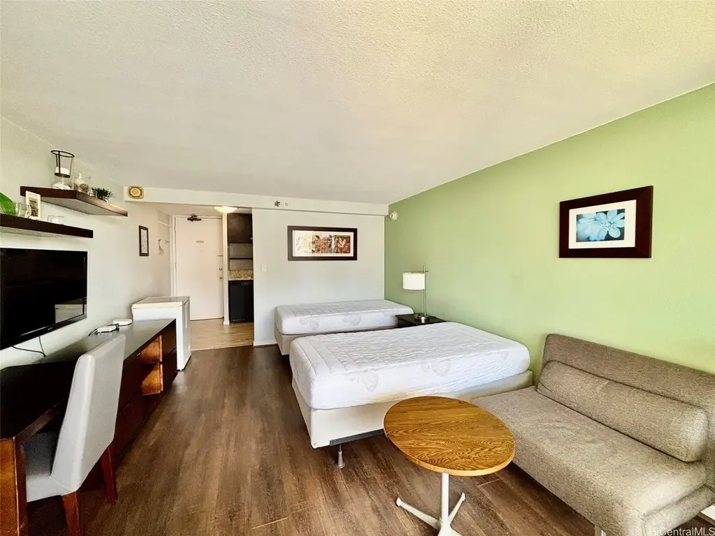 445 Seaside Avenue # 1817, Honolulu