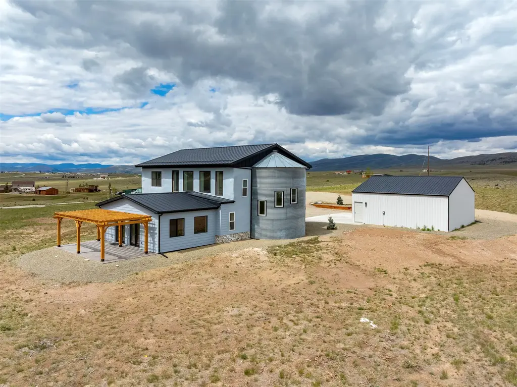 5730 Racehorse Loop, Helena