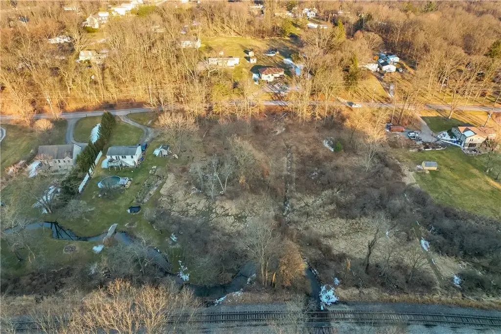 Gibson Road , Richland