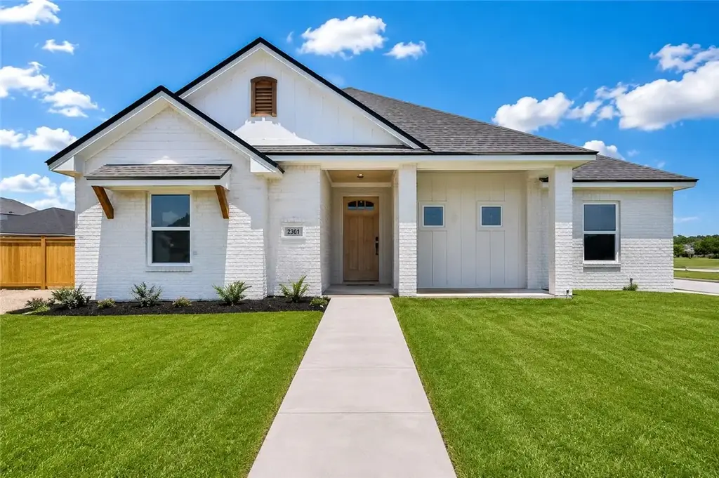 2900 Bombay Court, Bryan