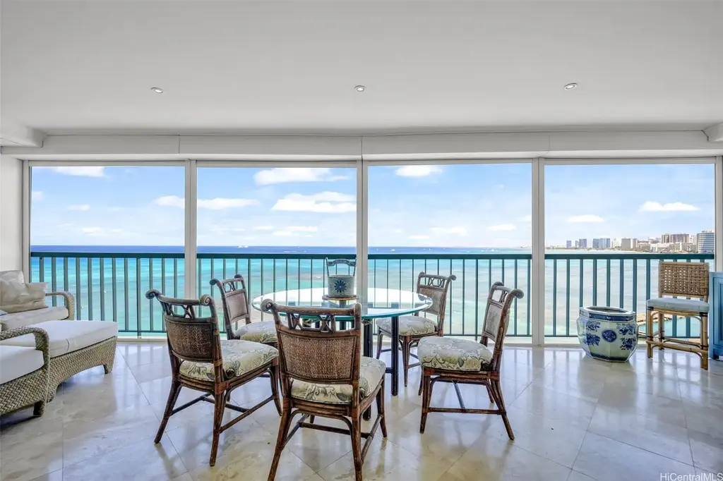 2877 Kalakaua Avenue # 1004, Honolulu