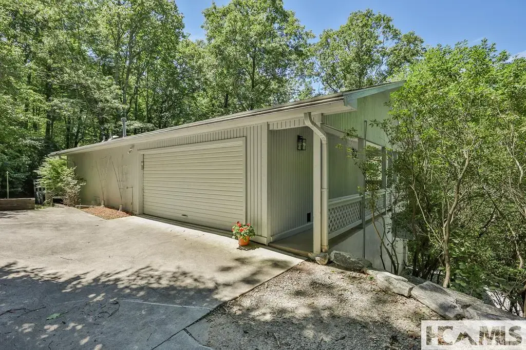 245 Locust Court, Sapphire