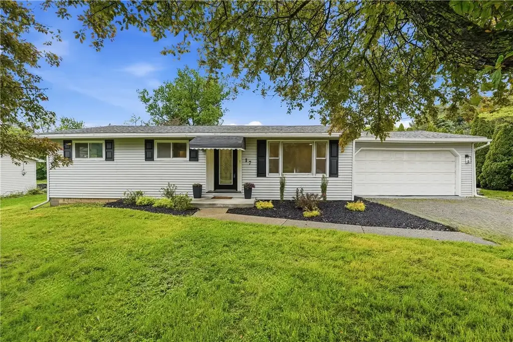 17 Shenango Road , Neshannock