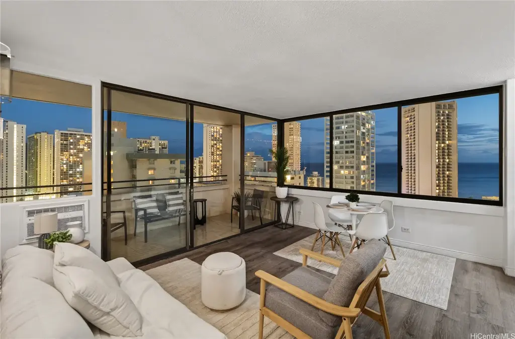 2410 Cleghorn Street # 2503, Honolulu