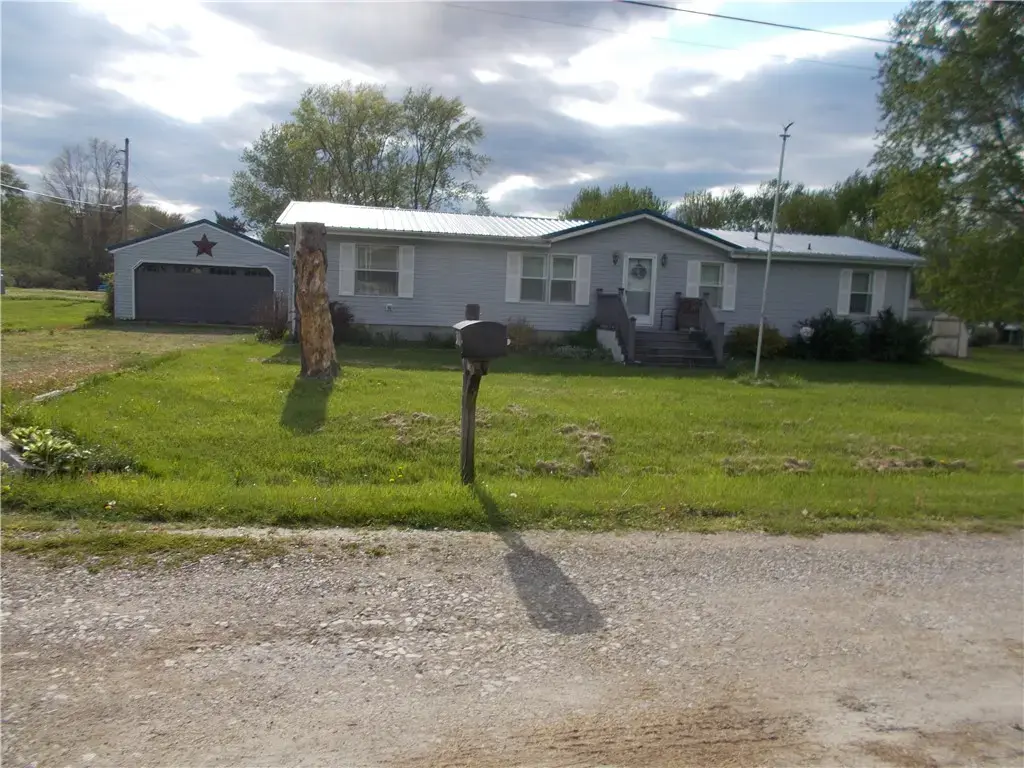 2090 Butternut, Espyville