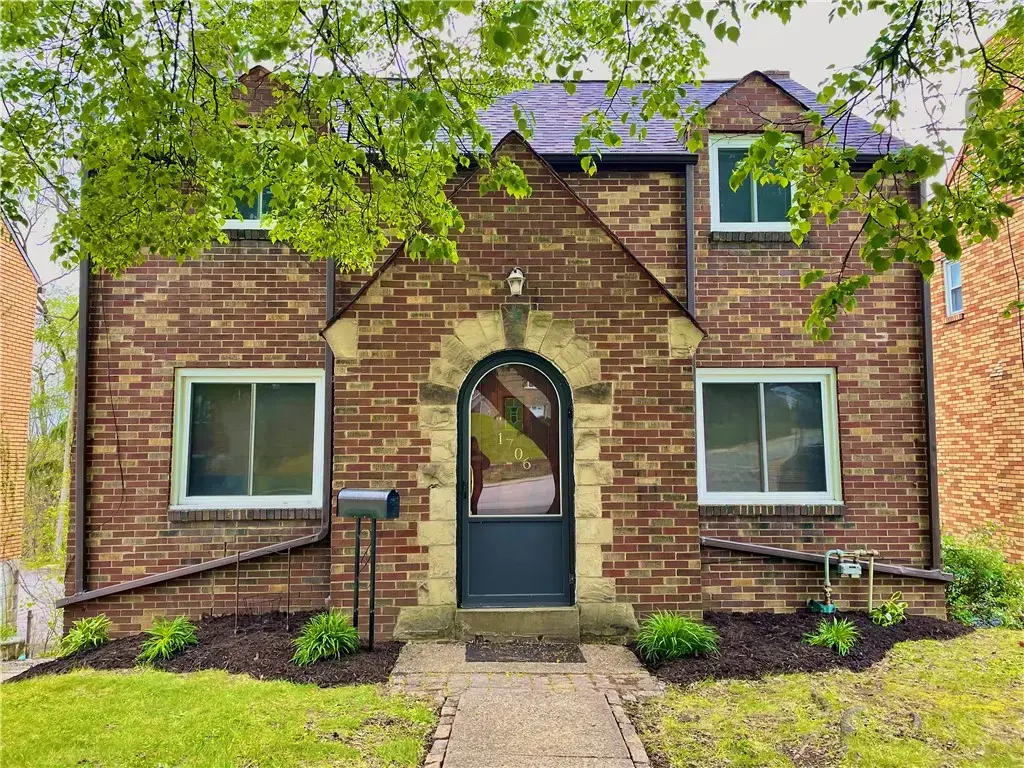 1706 Pioneer Avenue , Brookline
