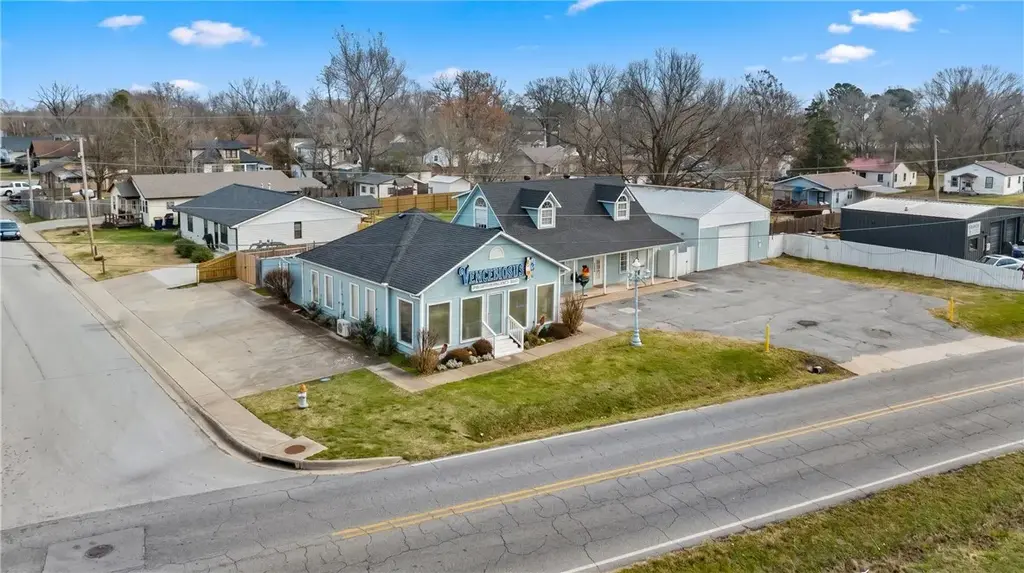 801 Turner Street, Springdale