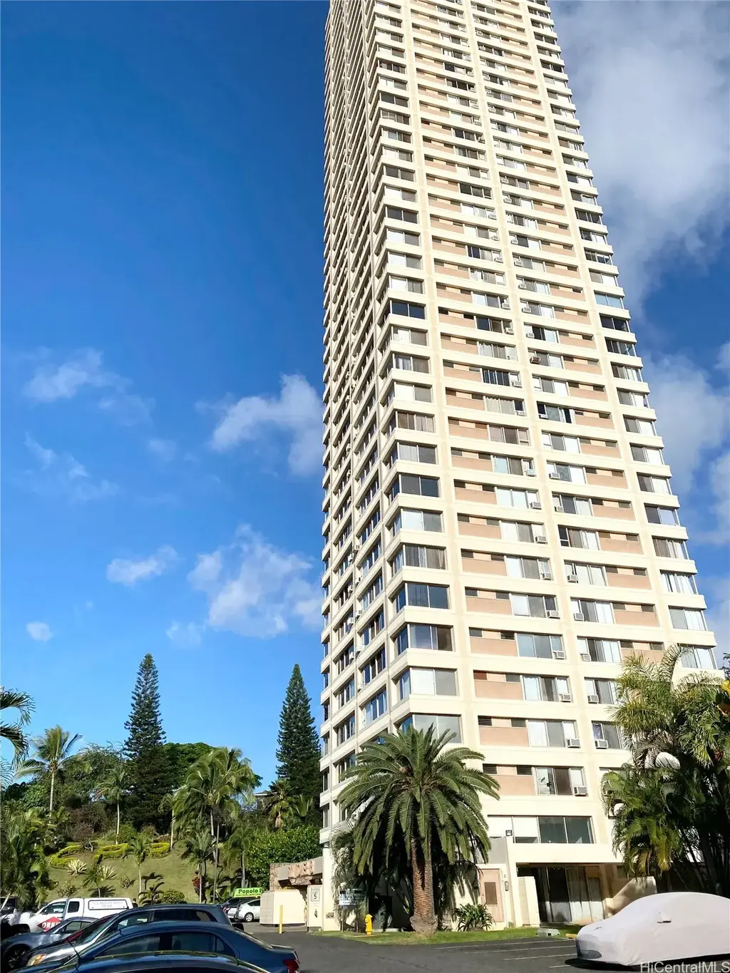 1060 Kamehameha Highway # 2001b, Pearl City