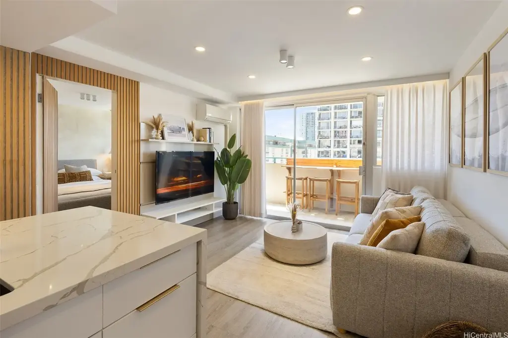 (unit #ph-f (1605)) 444 Kanekapolei Street, Honolulu