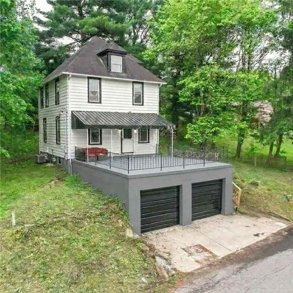 251 Pattison Street , Evans City Boro