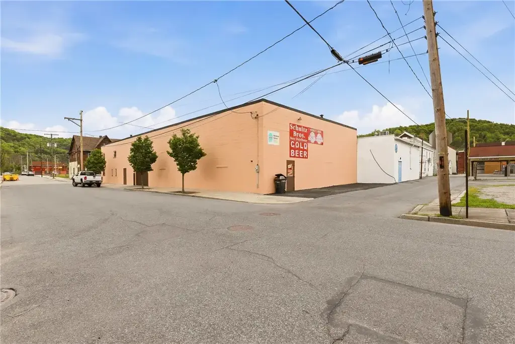 314 3rd Avenue, Greater Johnstown School District