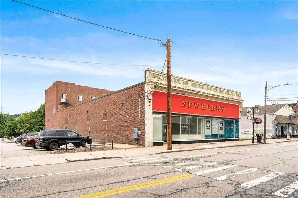37 Washington St # 3, West Warwick