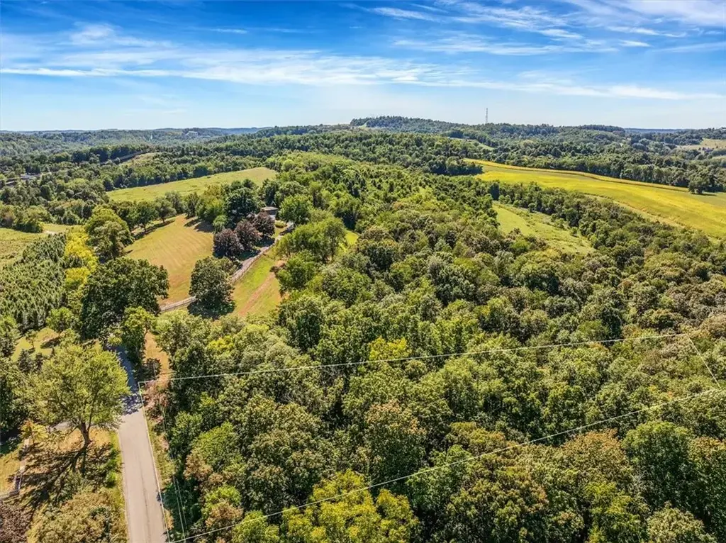 Nicholls Hill Road , Rostraver