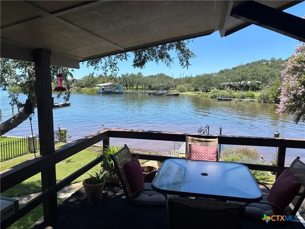 104 County Road 138b, Burnet
