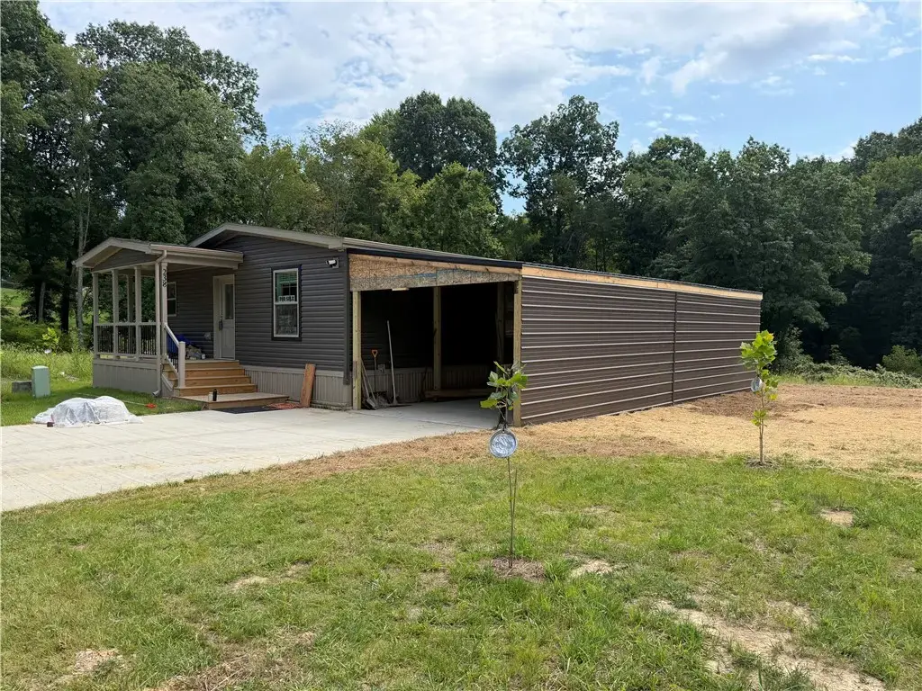 238 Sunny Hill Drive, Adams