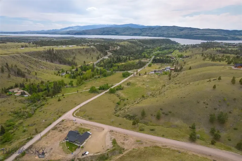 8585 Eagle View Road, Helena