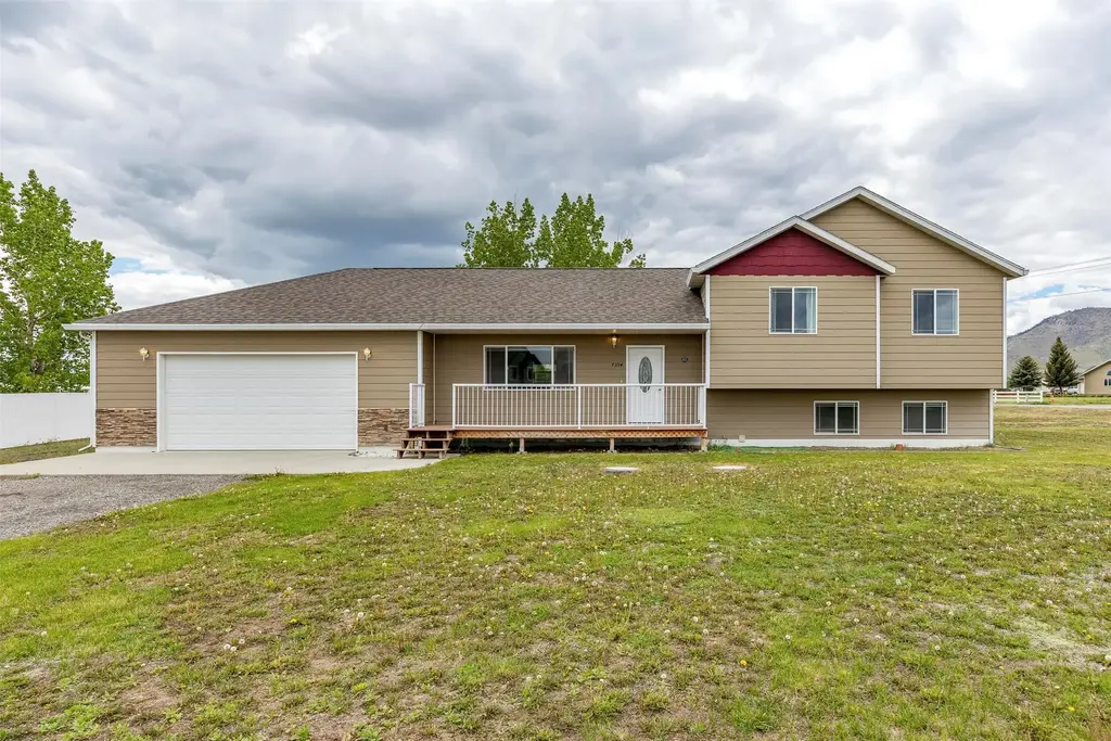 7354 Layla Loop, Helena