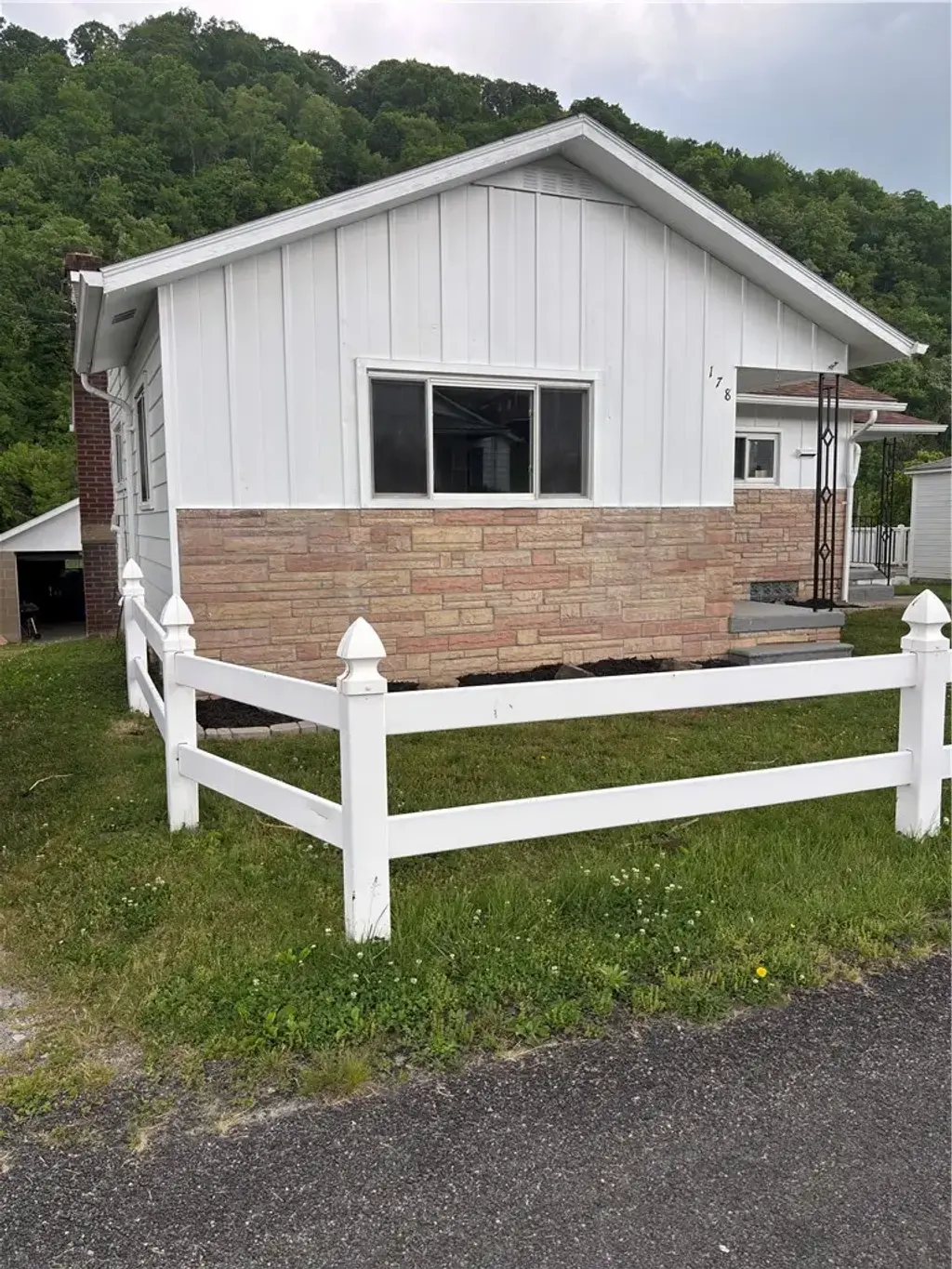 178 1st Street, Clarksville