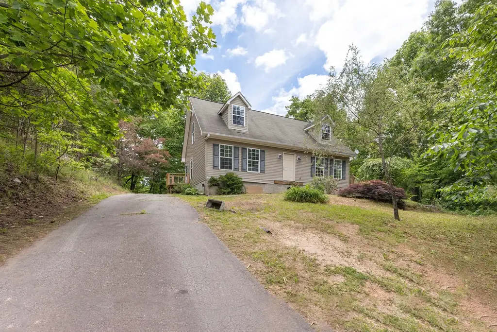 197 Tuts Terrace, Sylva