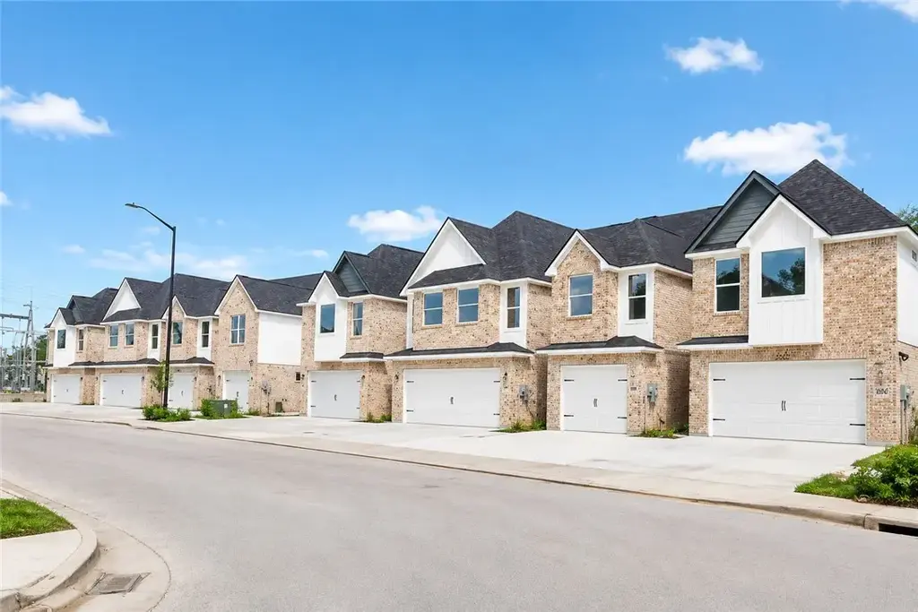 2163 Big River Street, College Station