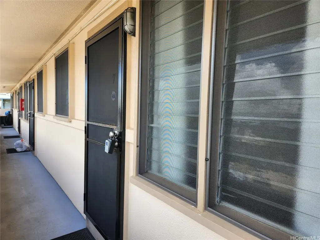 2105 Algaroba Street # 7, Honolulu