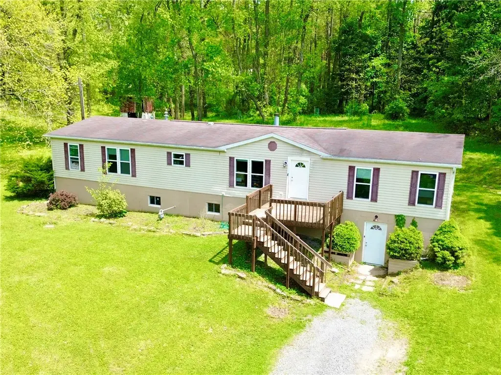 522 Gardner Stop Road , Shenango