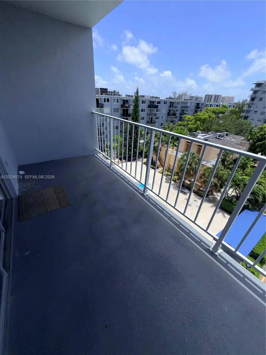 2 of 16 - 1470 Ne 125th Terrace #605, North Miami, FL