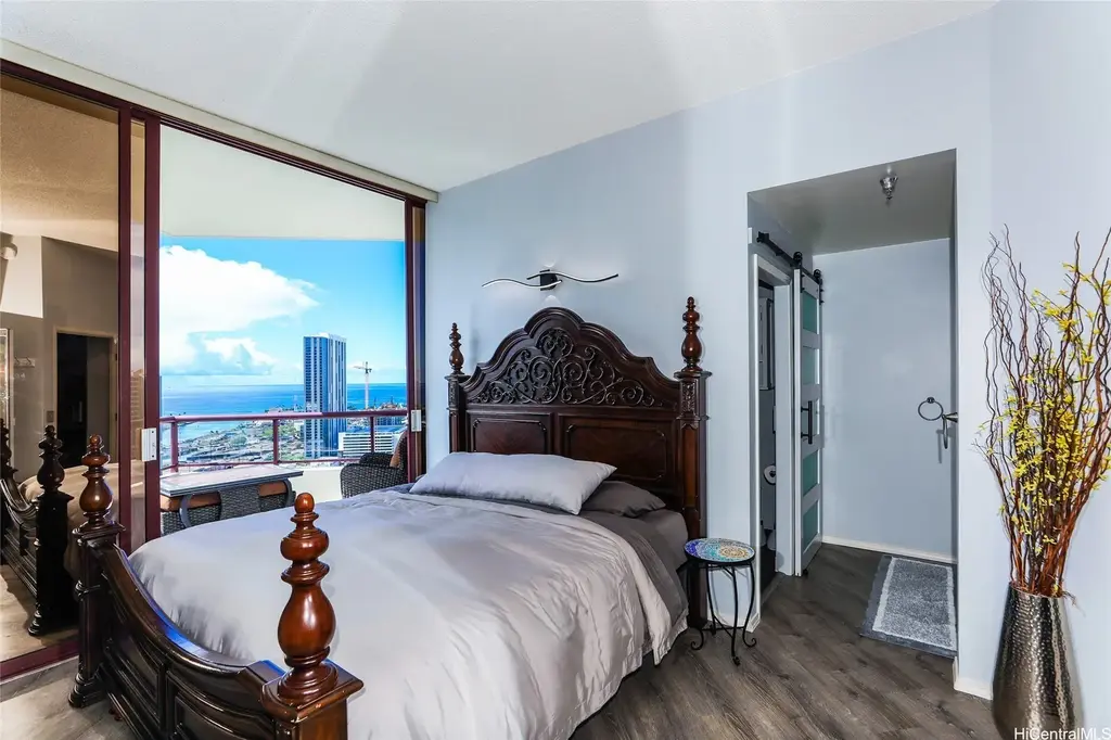 725 Kapiolani Boulevard # 2601, Honolulu