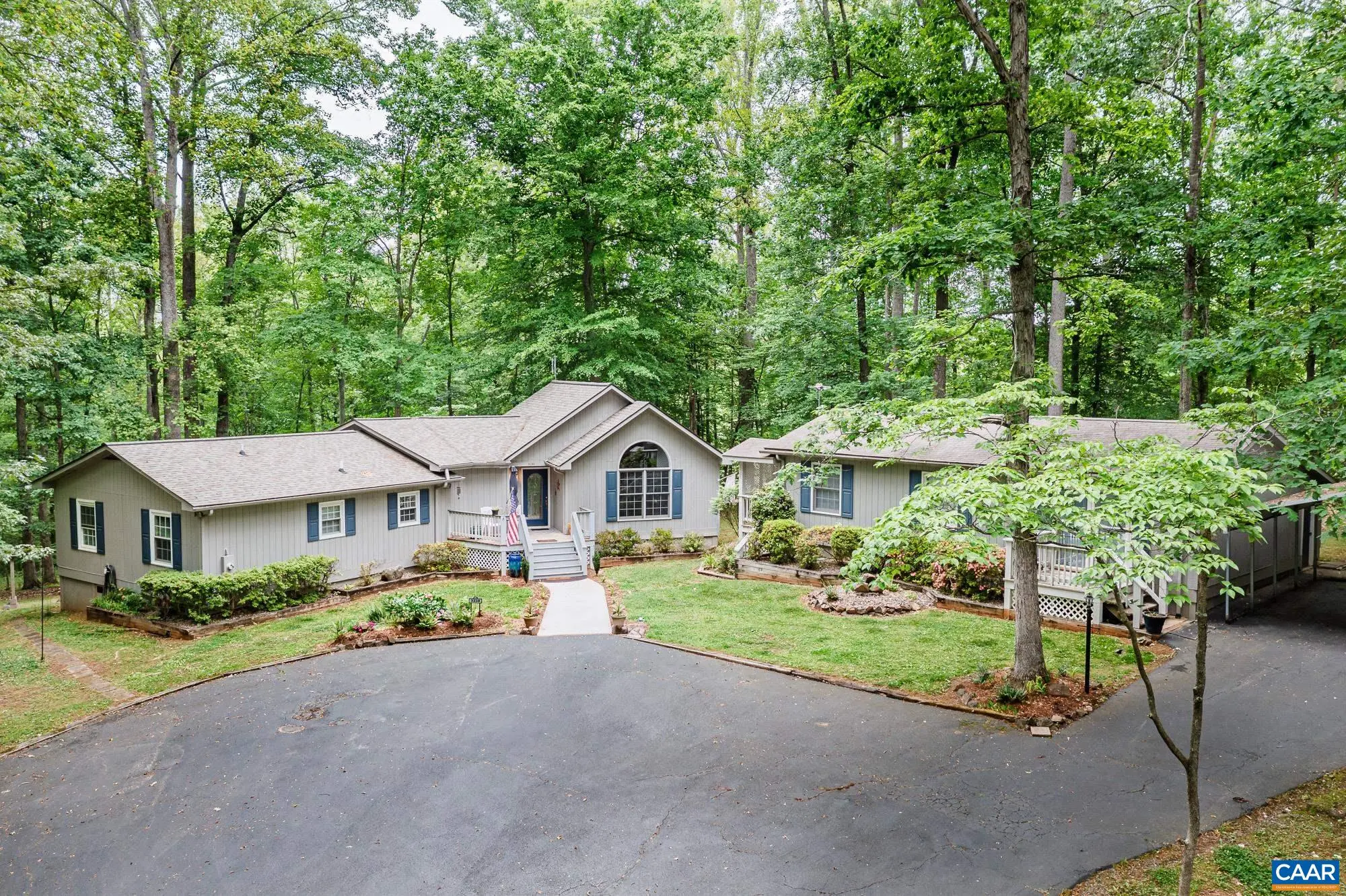 3288 Wooded Acres Ln, Charlottesville