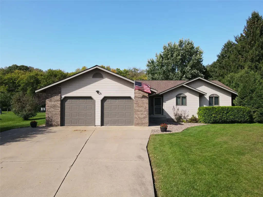 1972 21 15/16 Street, Rice Lake