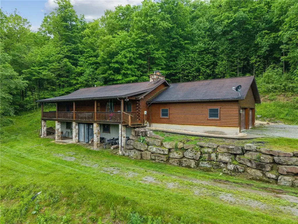 905 Indian Creek Valley Road , Saltlick
