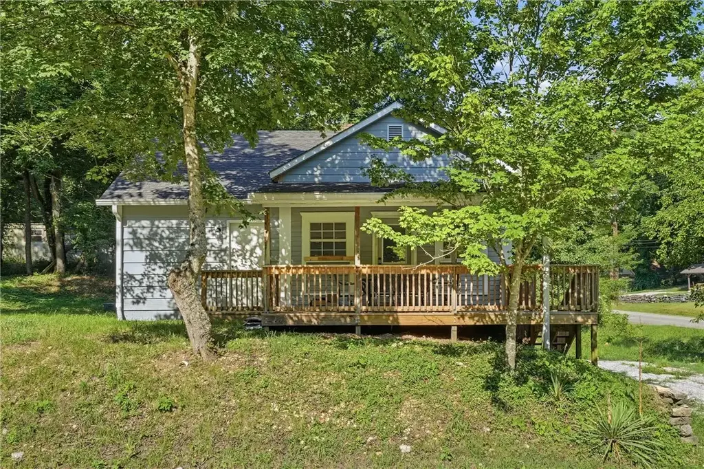2 Fuller Street, Eureka Springs