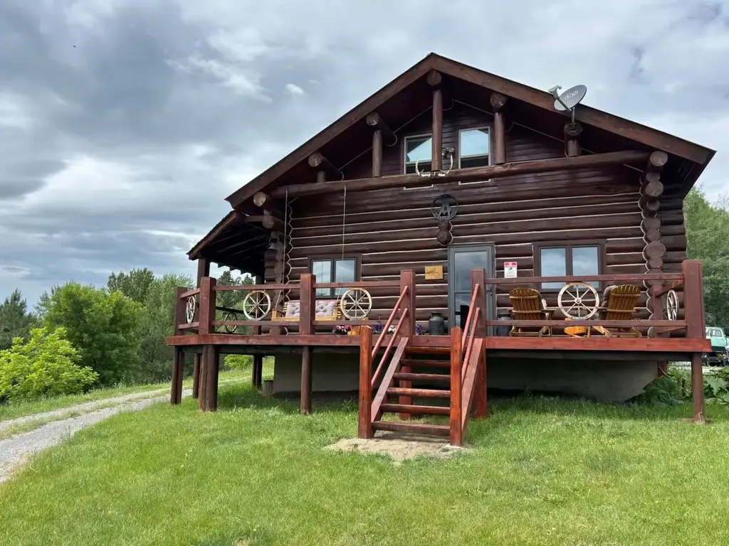 575 S Rolling Hills Road, Eureka