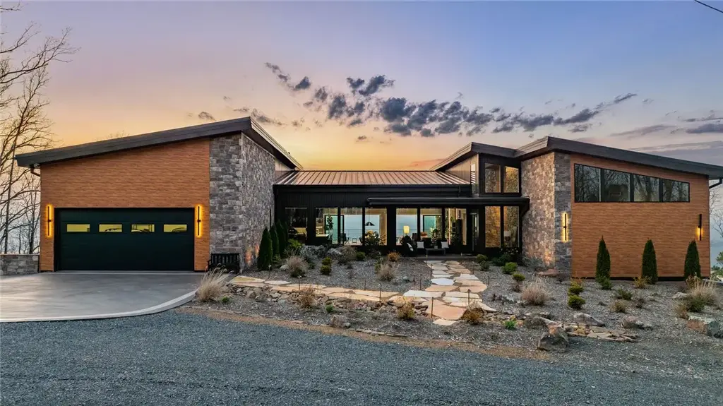 2623 Alum Cave Road, 