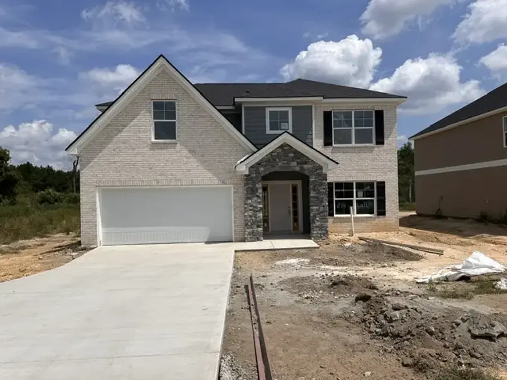 214 Black Oak Dr, Smiths Station