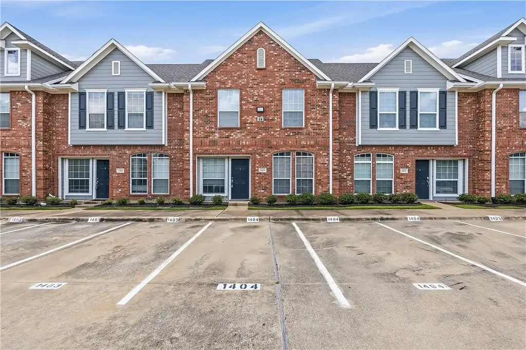 1001 Krenek Tap Road 1404, College Station