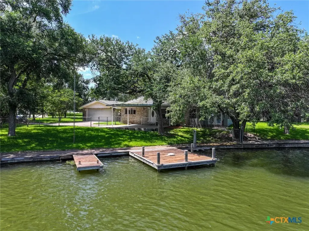 501 Oleander Drive, Marble Falls