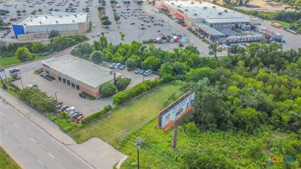 3210 S General Bruce Drive, Temple