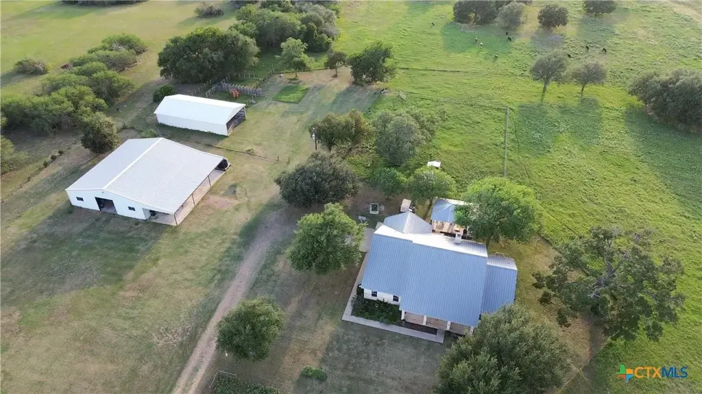 3240 Concrete Edgar Rd, Cuero