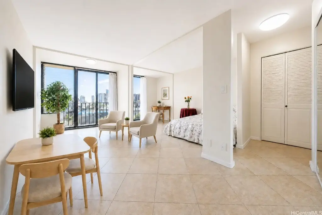 (unit #704) 1561 Pensacola Street, Honolulu