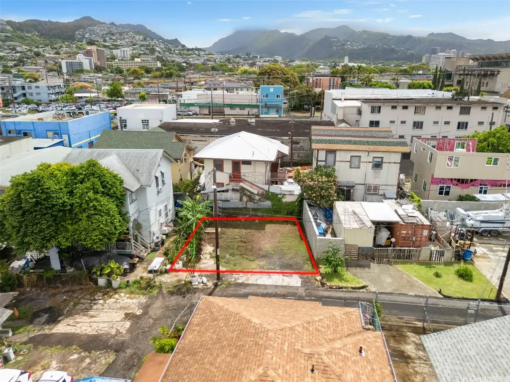916 Eu Lane, Honolulu