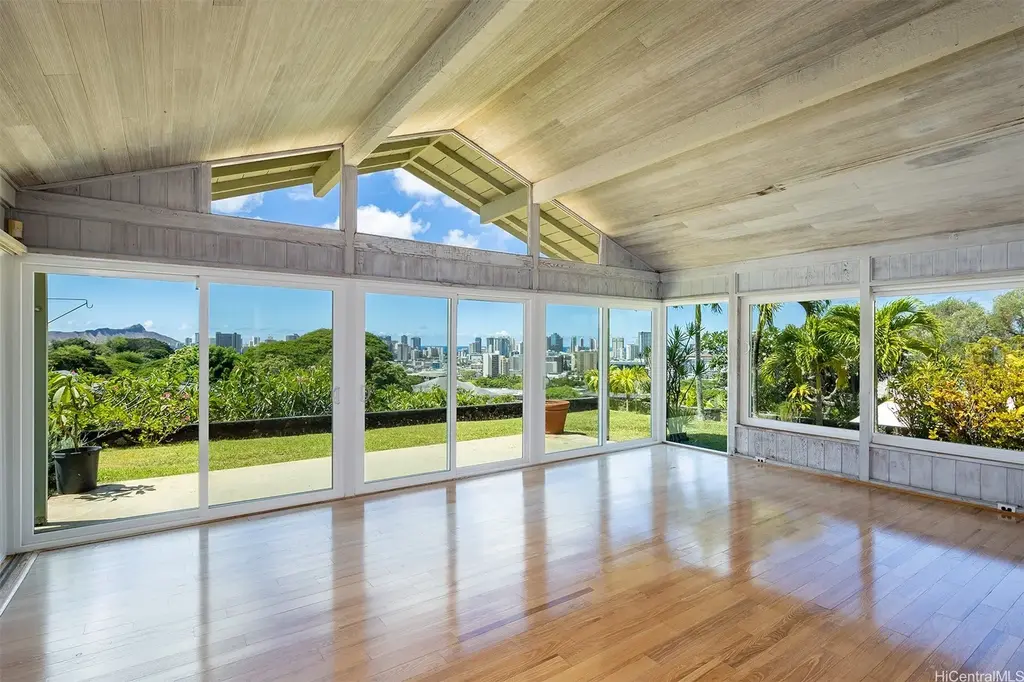2019 Ualakaa Street, Honolulu