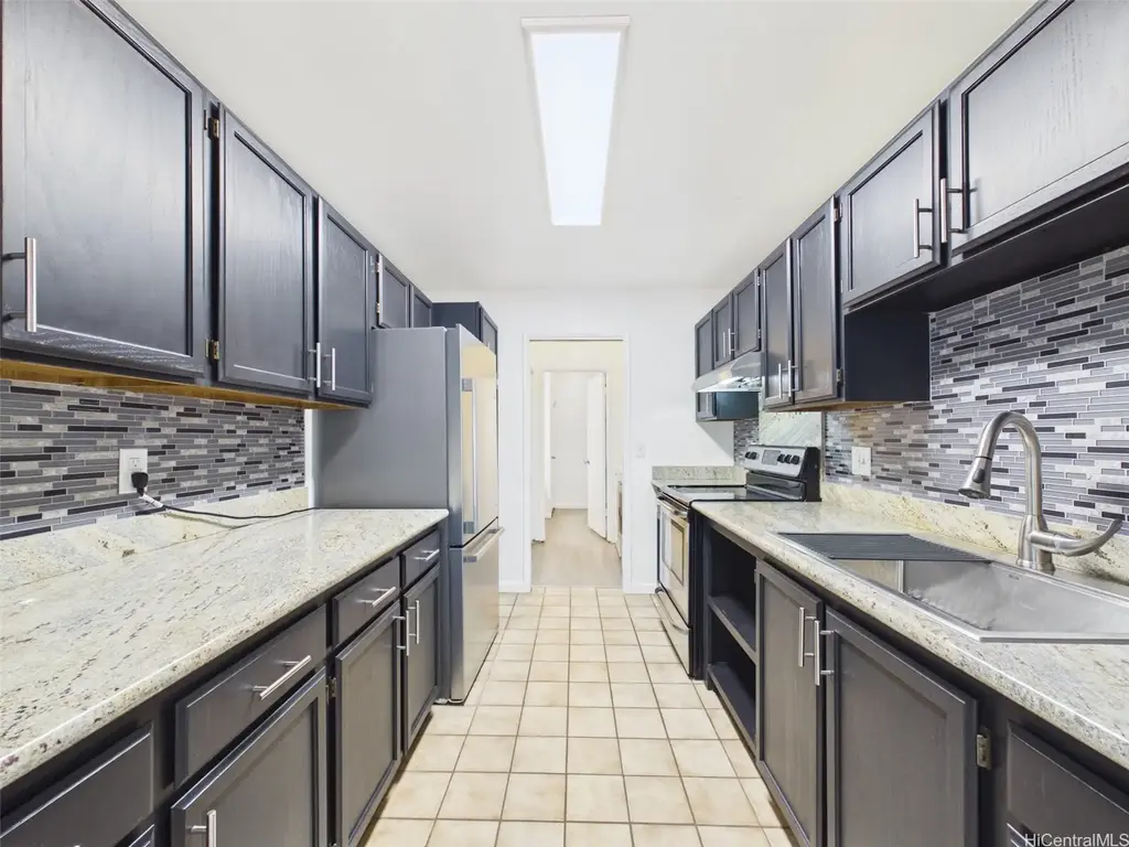 2069 California Avenue # 13f, Wahiawa