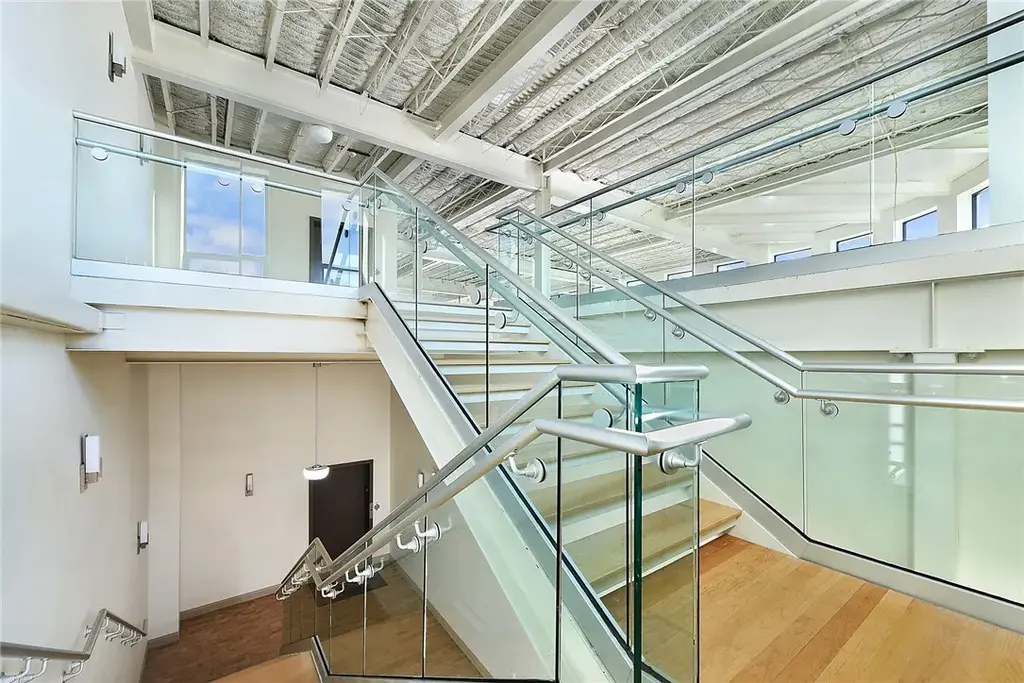200 Highland Avenue Corner Spot, East Liberty