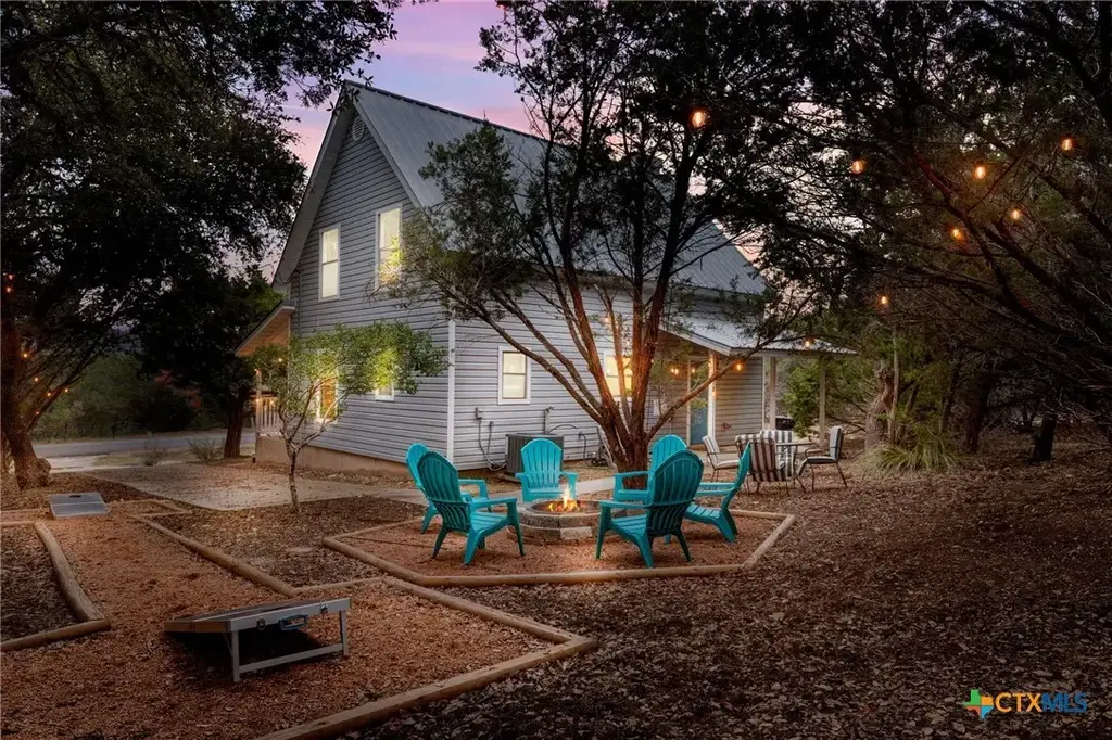 1641 Rotherman, Canyon Lake