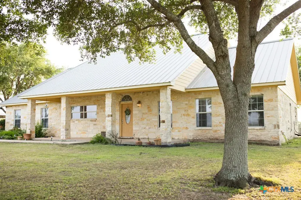 3240 Concrete Edgar Rd, Cuero