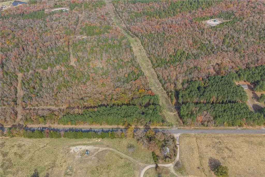 6572 N State Highway 23, Booneville